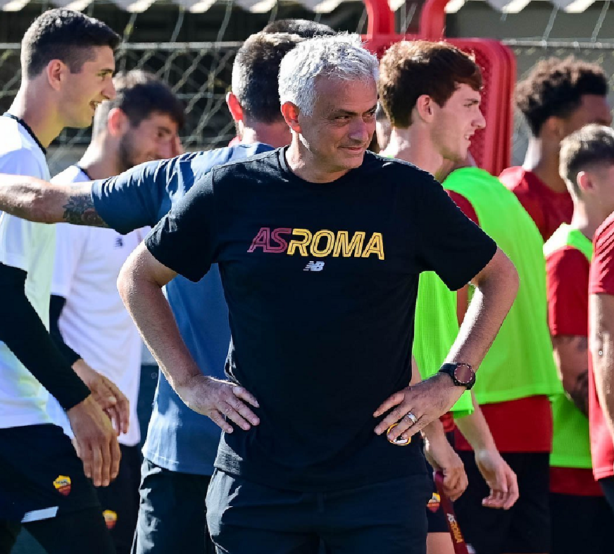 英雄联盟战争学院-关于英超赛程吃紧,罗马转会期调整名单,态度坚定,赛季目标并未改变的信息