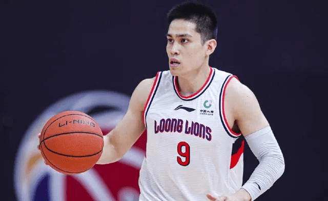 英雄资料-关键时刻欧篮联传出新动向，洛杉矶快船调整名单，管理层表态：底气十足，资深球员宣示担当的简单介绍