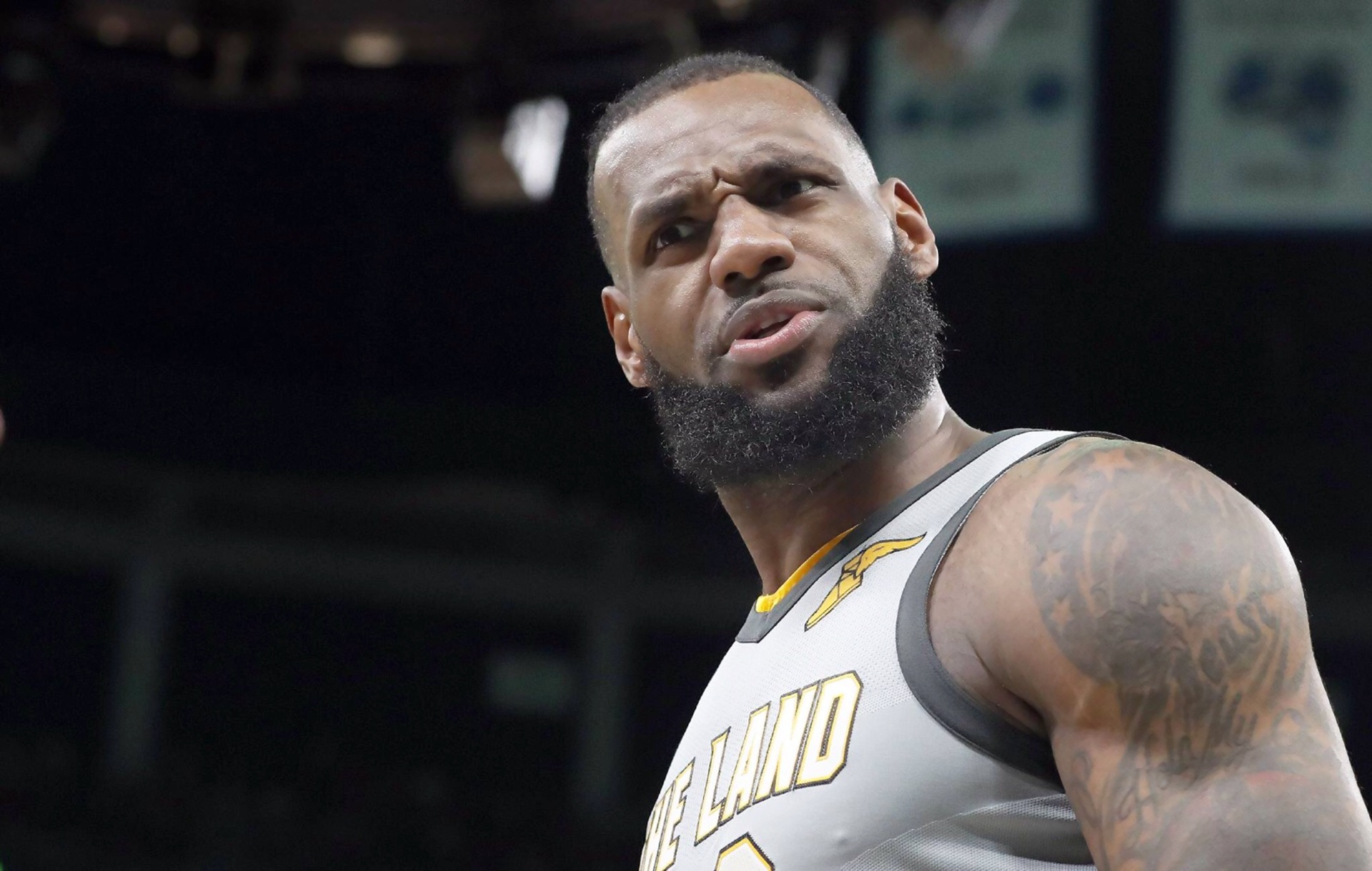 英雄联盟战争学院-尼斯发布备战花絮；集结日遗憾出局；NBA总决赛任务艰巨；年轻球员得到机会的简单介绍