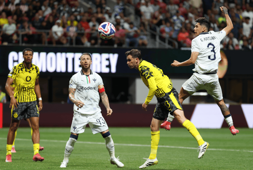 lol视频-包含冲刺阶段突围战来临，比利亚雷亚尔围绕欧联更衣室发声，更衣室稳定，身体对抗强度拉满的词条